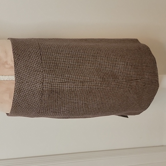 The Limited Wool Blend Houndstooth Skirt, Size 8 - Picture 3 of 6